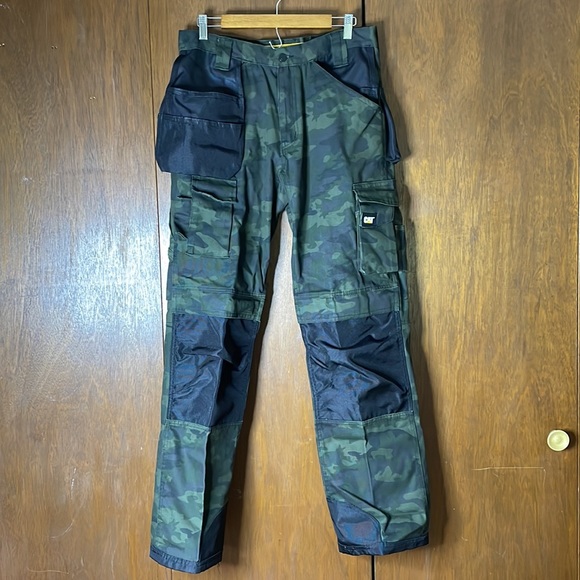 Caterpillar Other - CAT Workwear Trademark Pants for Men - Night Camo
